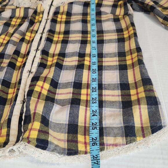 Gimmicks By BKE Women's Button-Up Medium Shirt Flannel Lace Western Plaid - Picture 12 of 15
